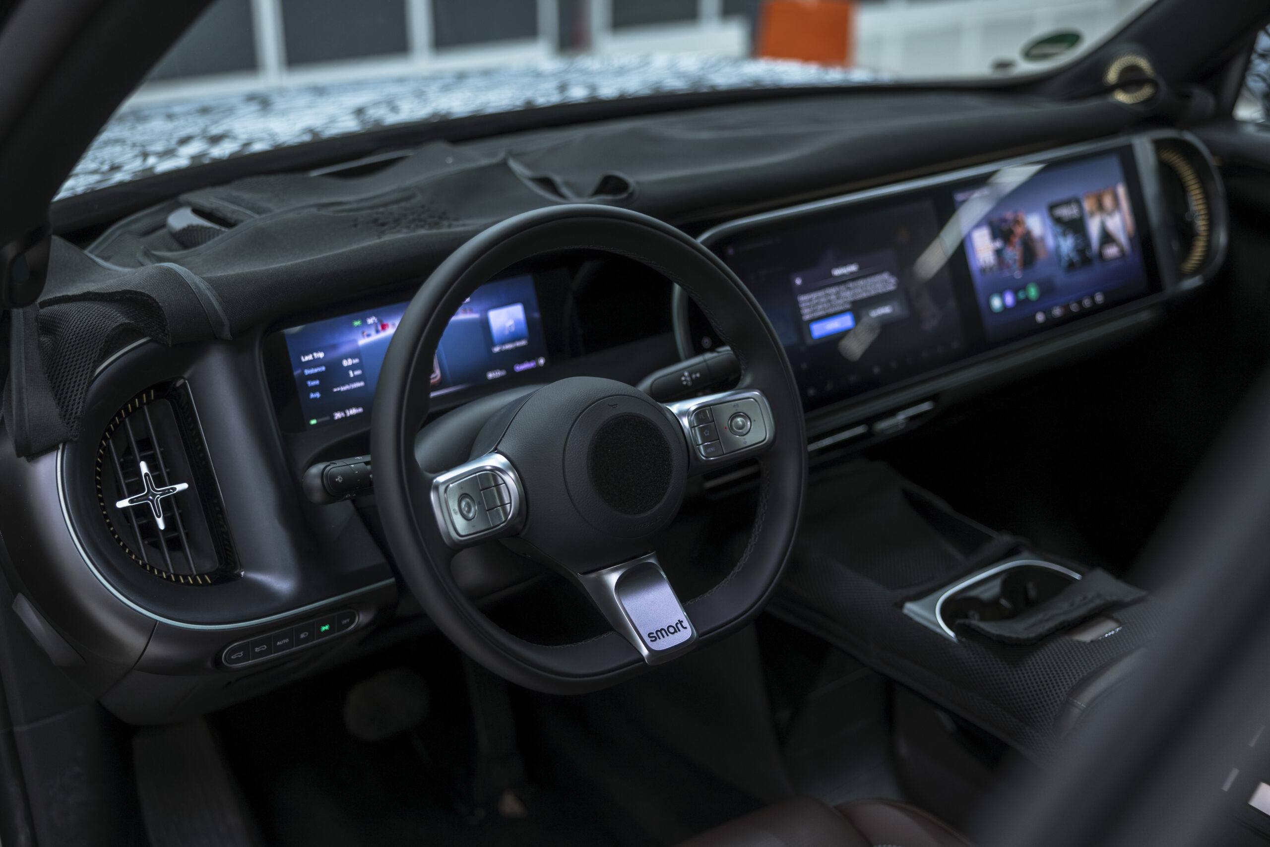 De grootste Smart tot nu toe krijgt ook direct de grootste schermen. Foto: Smart