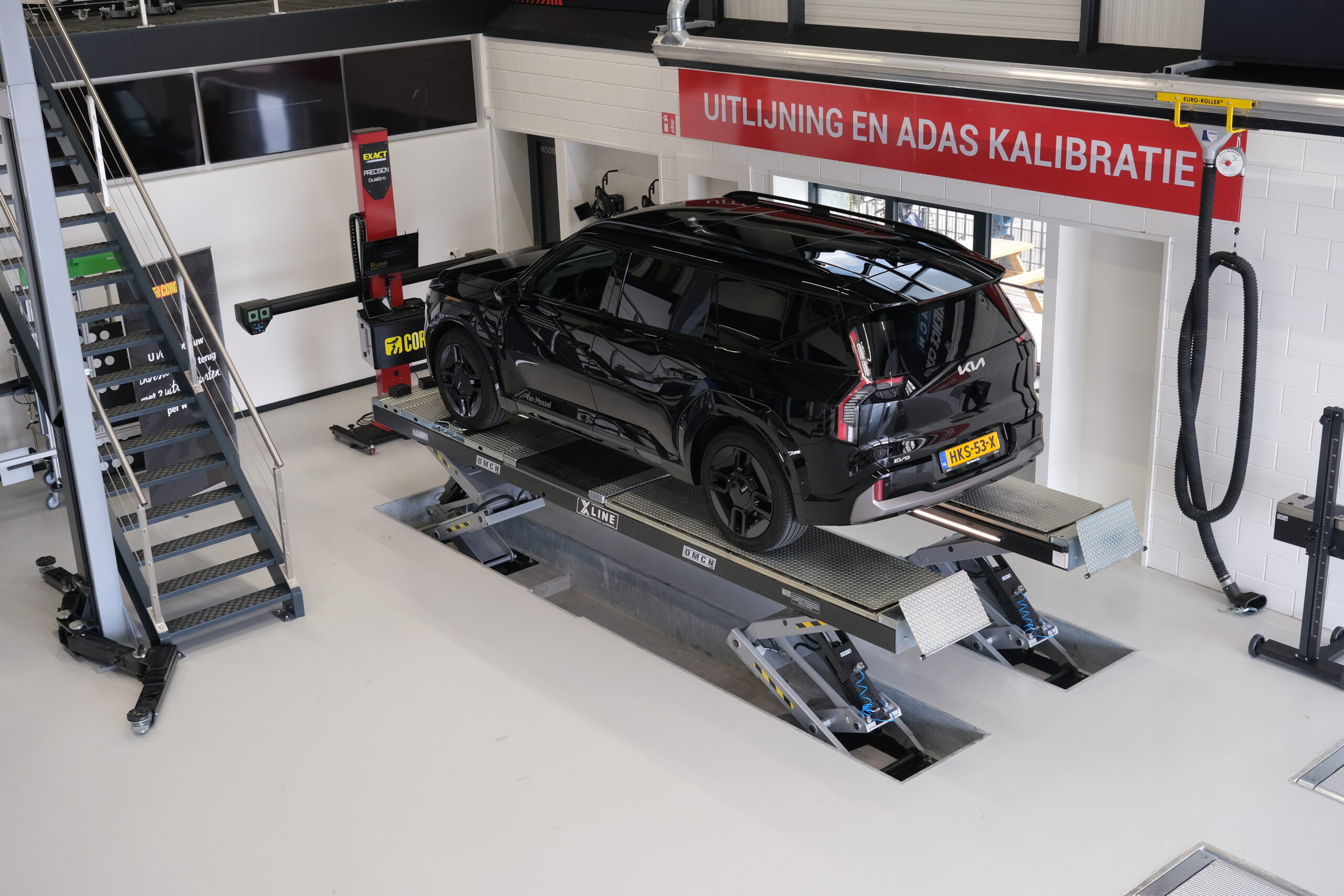 EV's, ADAS kalibreren... Bij het kiezen van een hefbrug moet je met meer factoren rekening houden dan vroeger.  - Foto: Gert te Lintelo