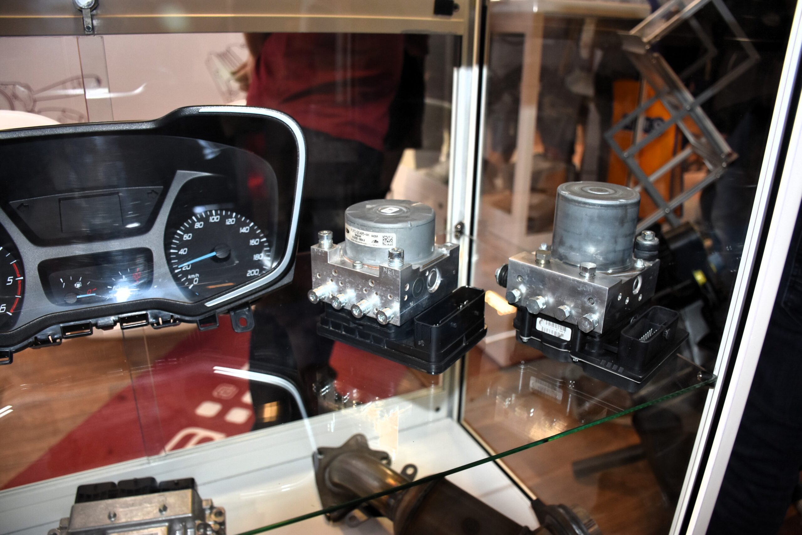 De hydraulische unit is het zwakke punt van de ATE MK100-ESP-module.