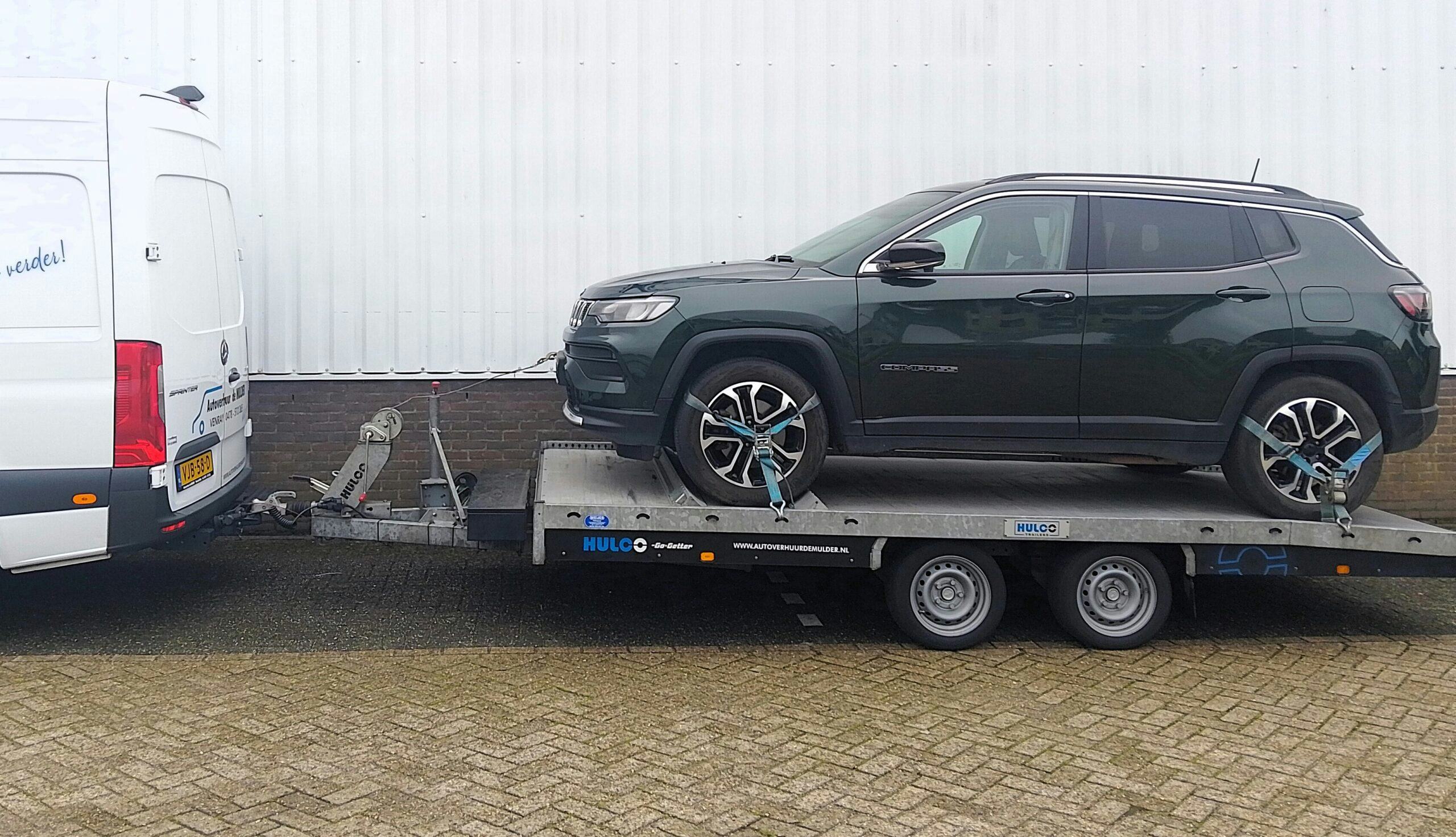 De Jeep Compass op transport naar de CLEVER DiagnostiX werkplaats voor diagnoseonderzoek.