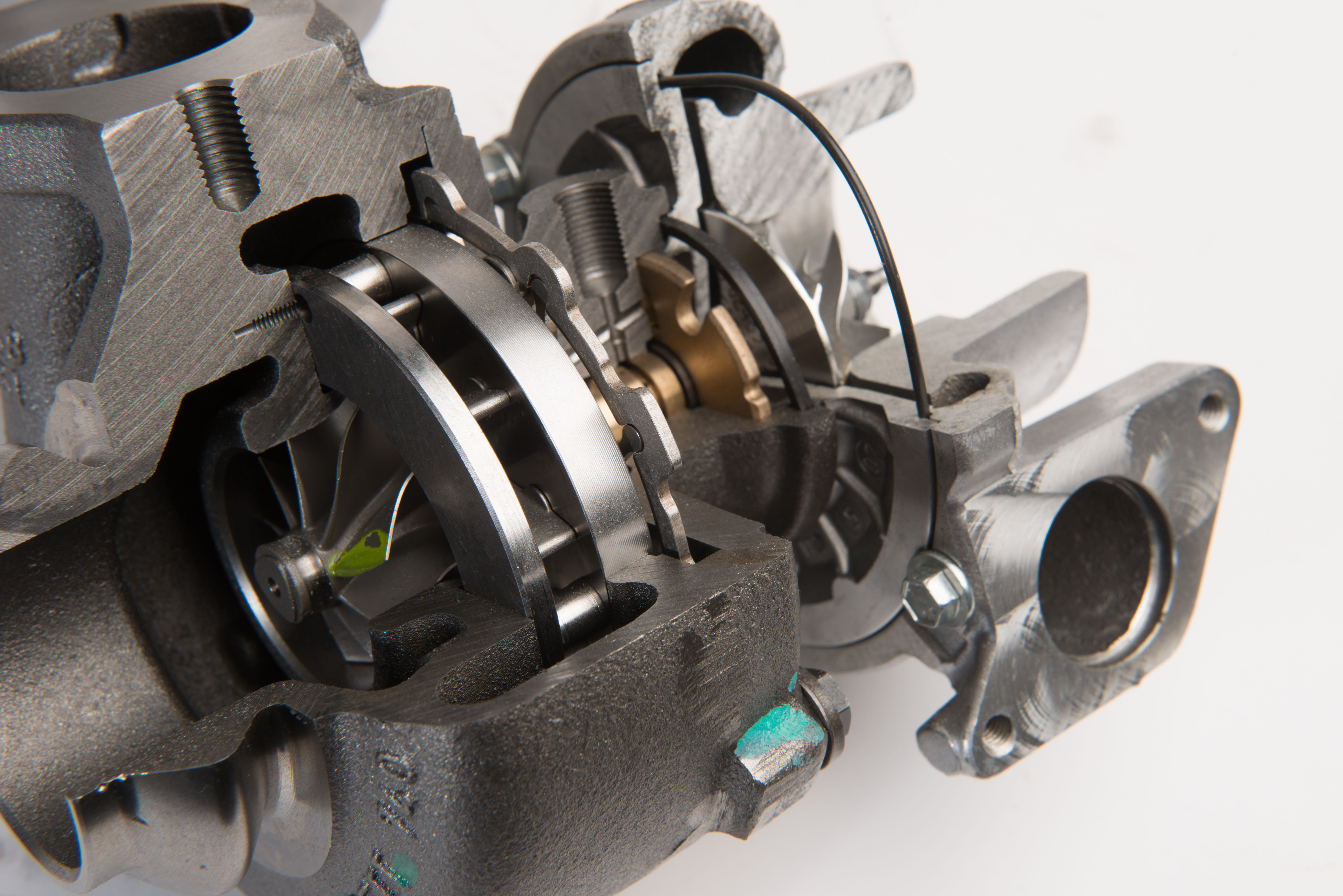 Opengewerkt wordt duidelijk hoe complex een turbo is. P0299 is een brede foutcode die weinig zegt over de exacte oorzaak. Foto: Turbo's Hoet