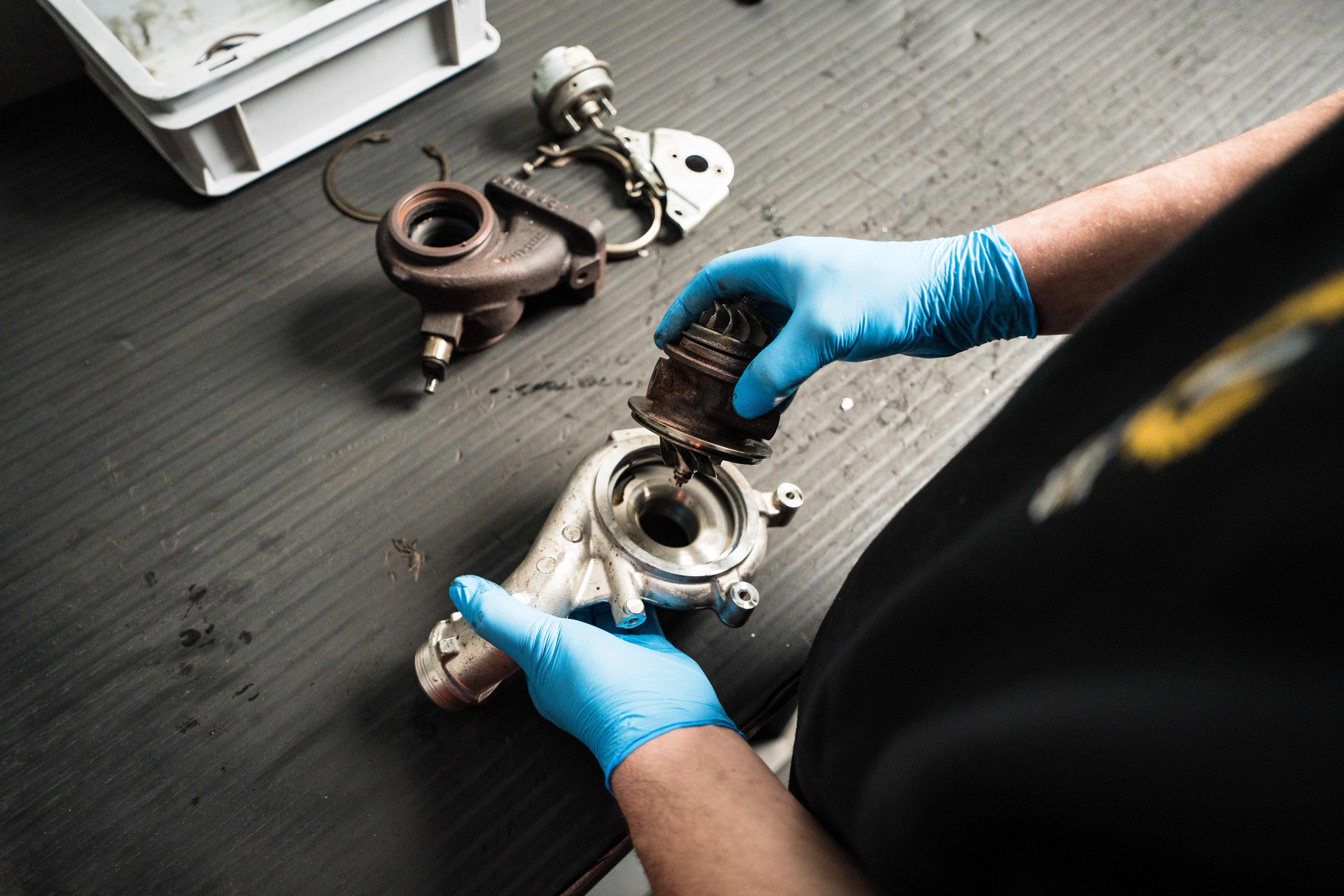 Niet elke turbofabrikant levert losse componenten. Turbo's Hoet doet dit wel, maar alleen wanneer er geen sprake is van gevolgschade.