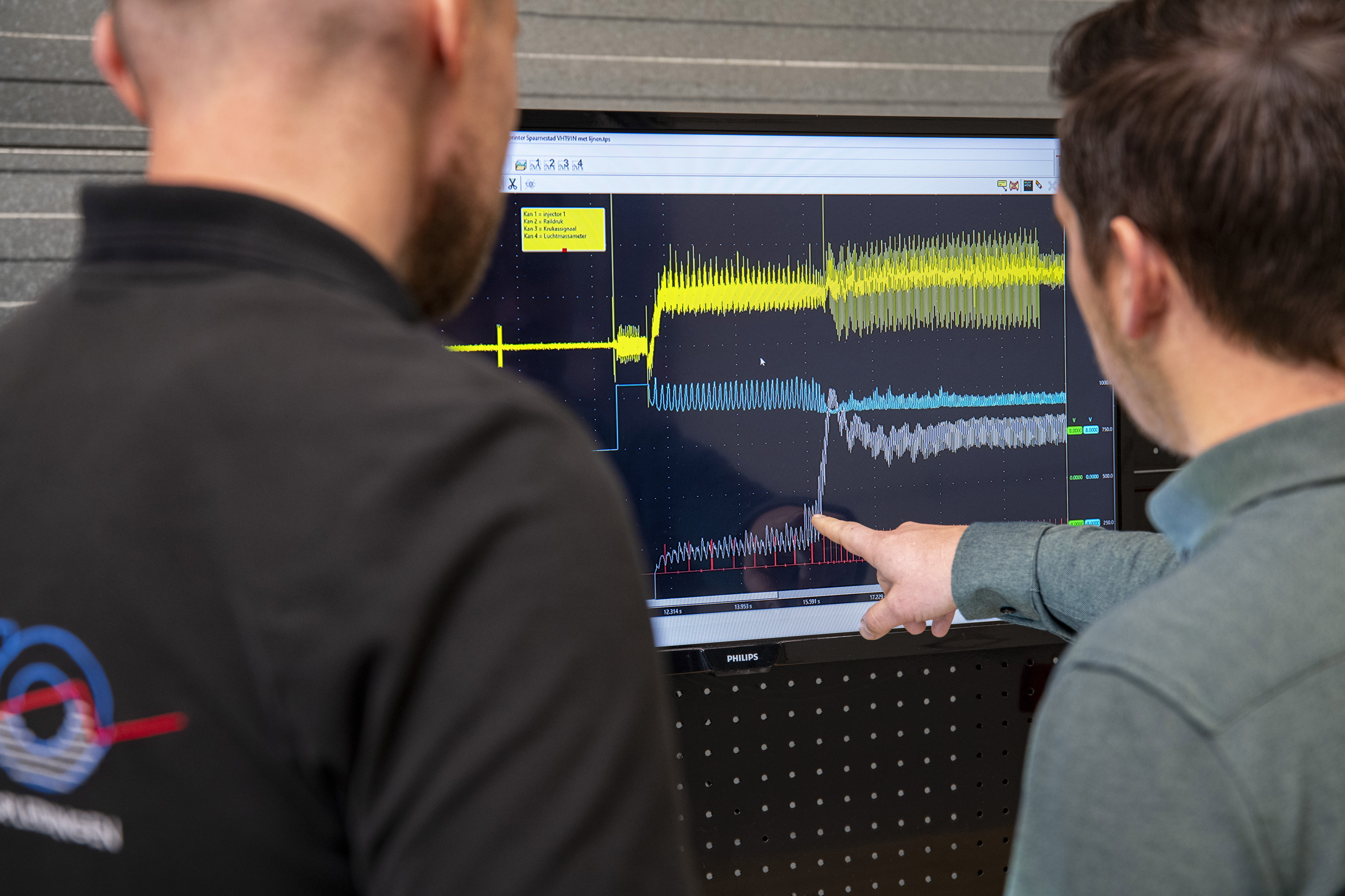 Hardnekkige storingen oplossingen; bij GMTO doen ze dat dagelijks. Lukt dat ook met een Mercedes Sprinter met startproblemen? - Foto: Nikki Natzijl