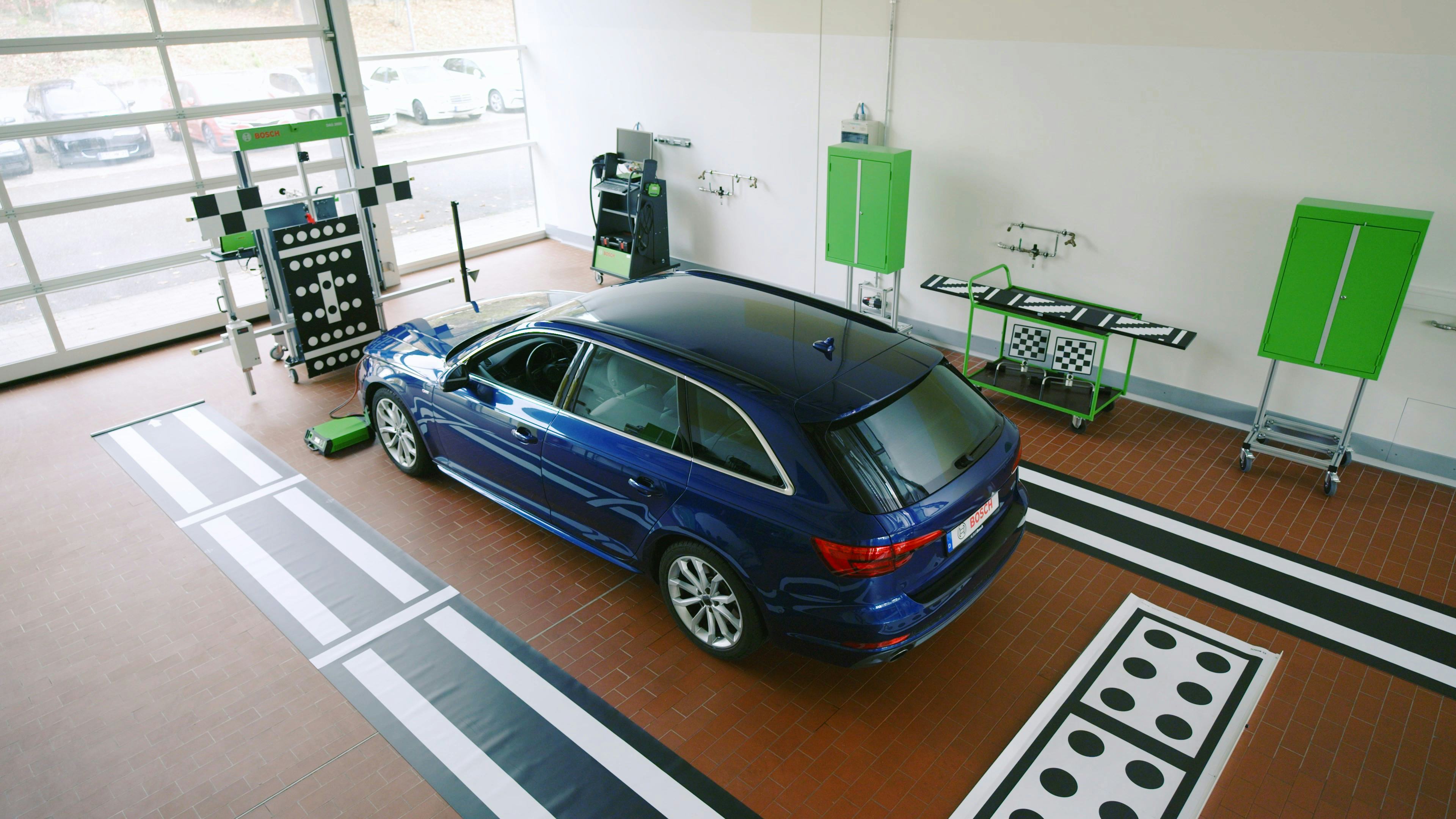 ADAS-oplossingen van Bosch voor de universele werkplaats. - Foto: Bosch