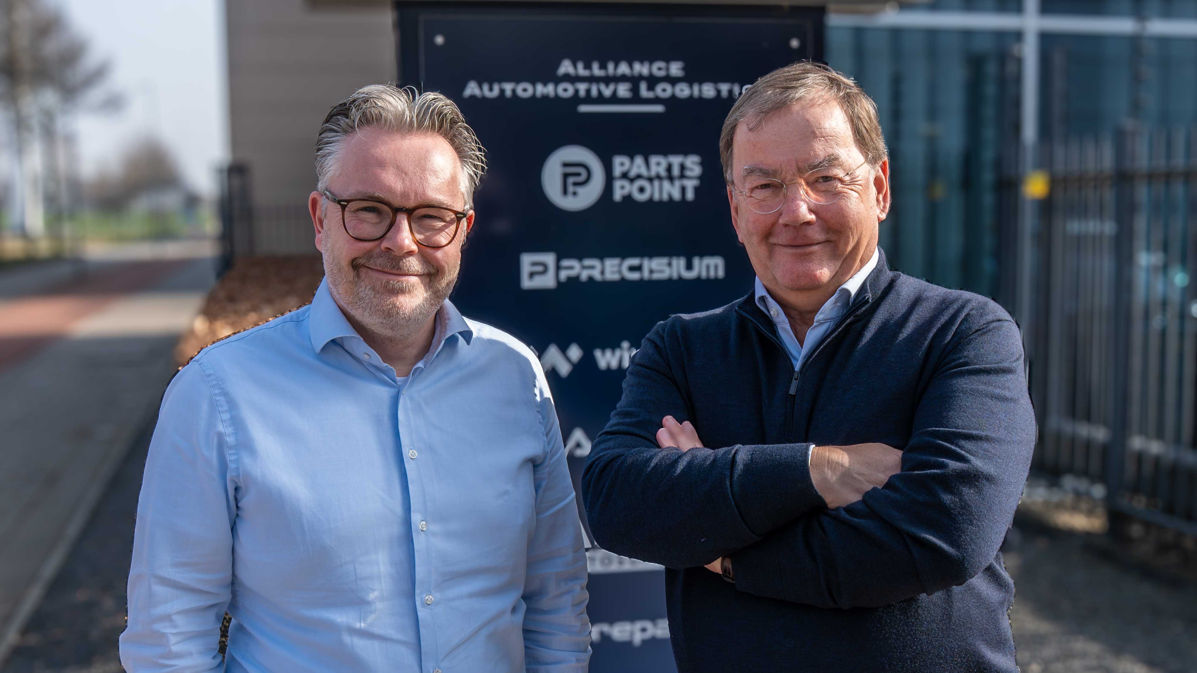 Ivar Camps (links) is de nieuwe Manager Garageformules Benelux en Gerard ten Buuren start als adviseur bij AAG. Foto: Alliance Automotive Group
