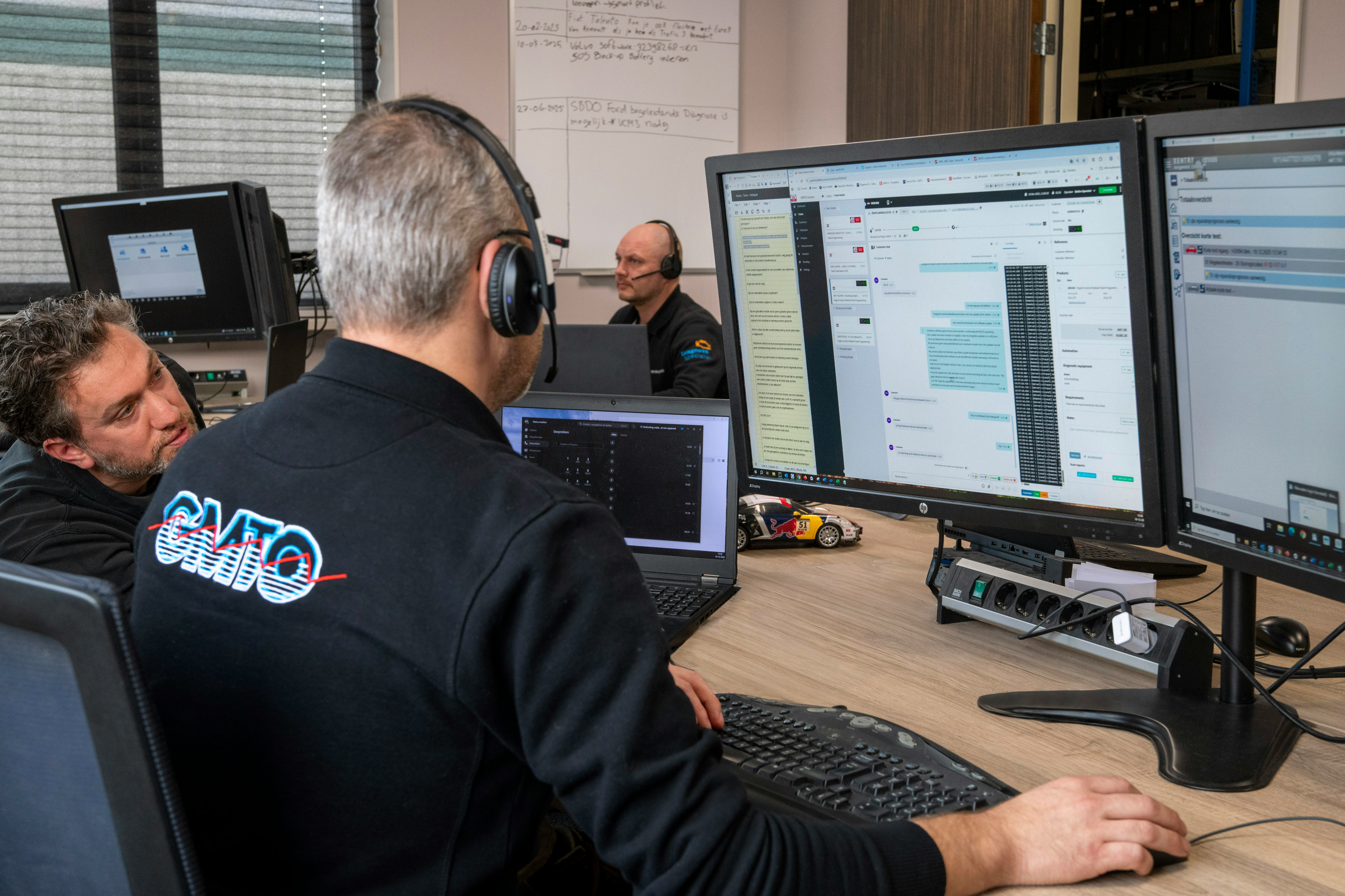 In eerste instantie ziet de helpdeskmedewerker ook niets bijzonders. Wat is er aan de hand met deze VW Transporter?