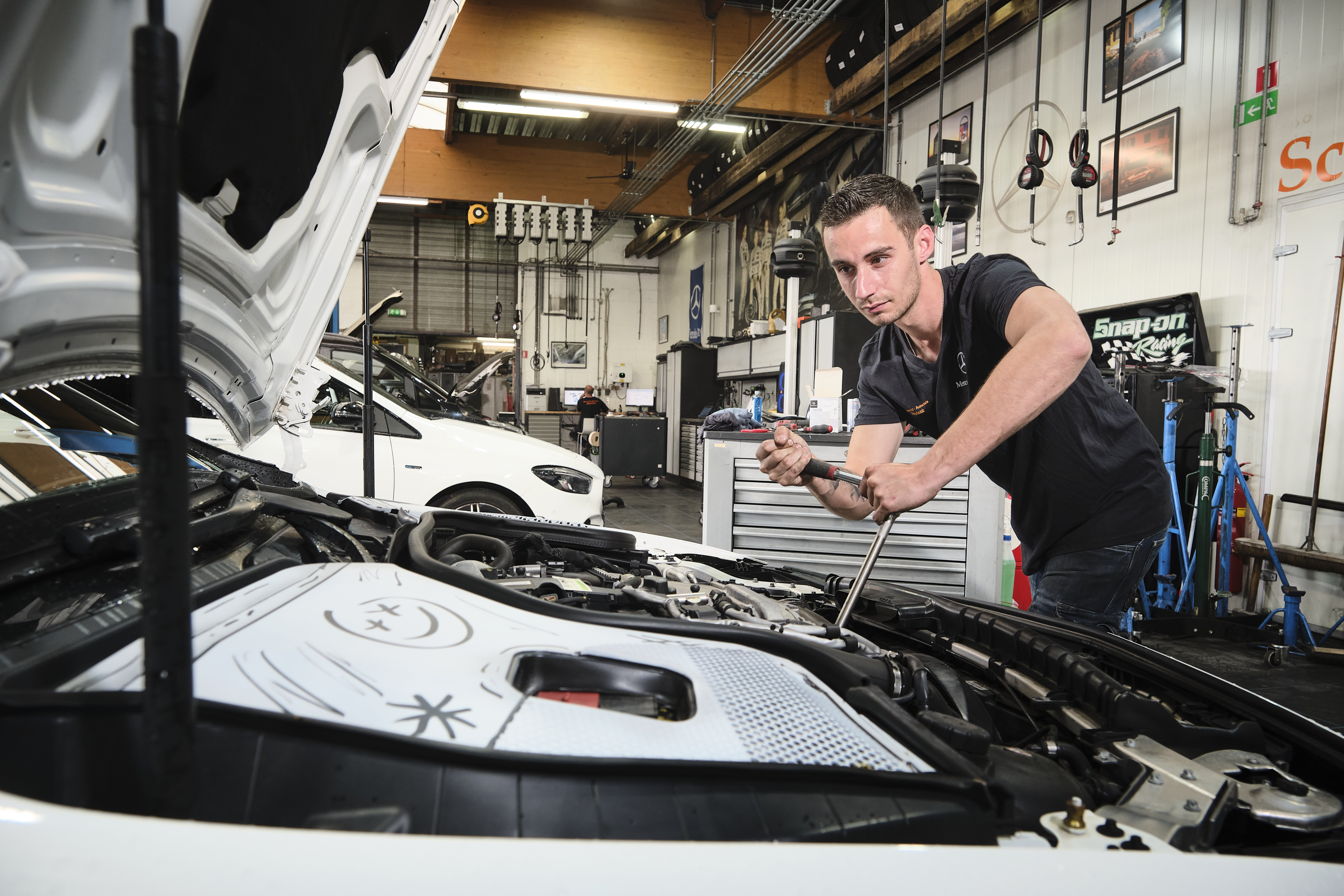 Rick zit helemaal op zijn plek bij Autobedrijf Stipdonk.