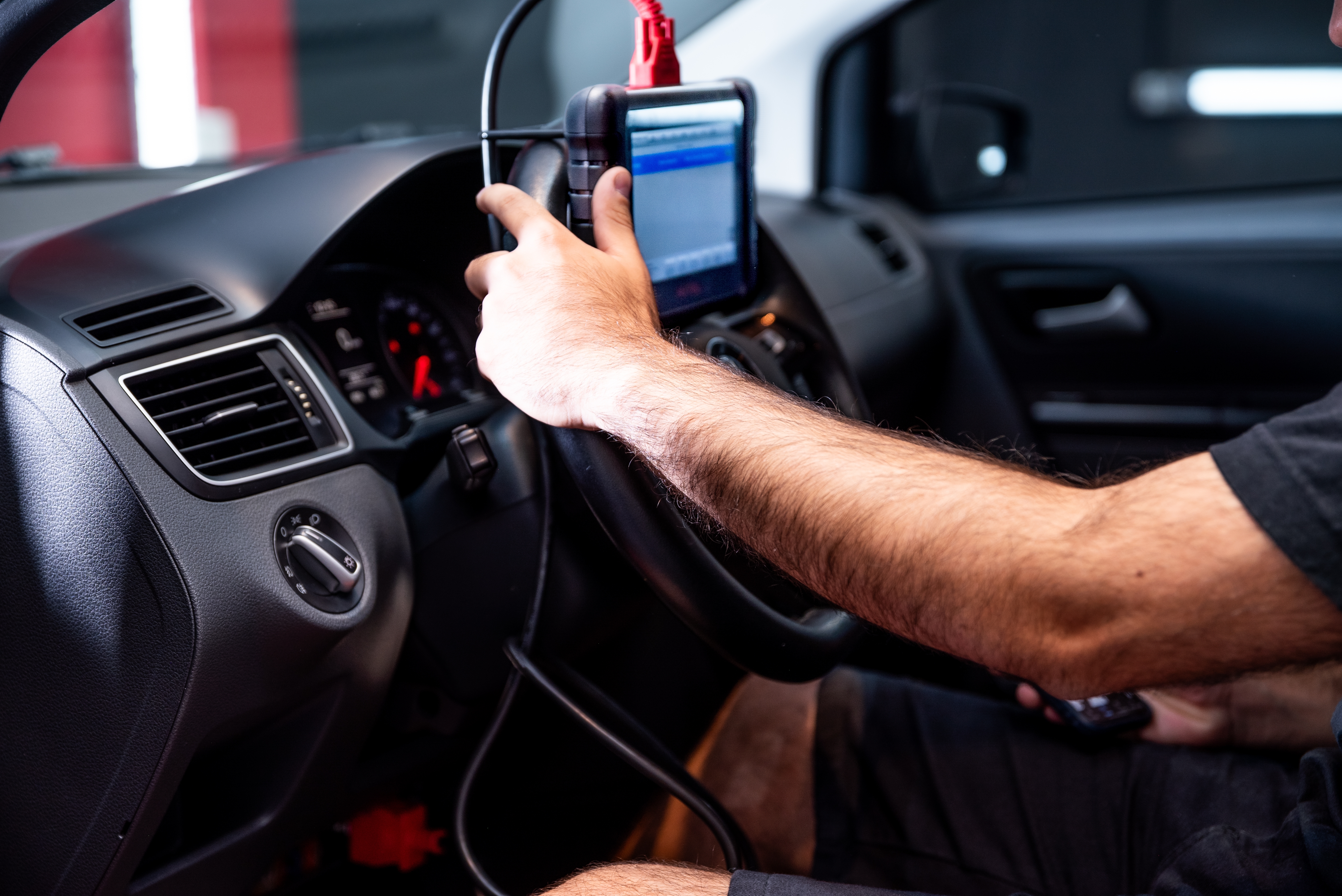 Sneller diagnose stellen? Laat de AMT Reparatiewijzer je helpen. Foto: Shutterstock