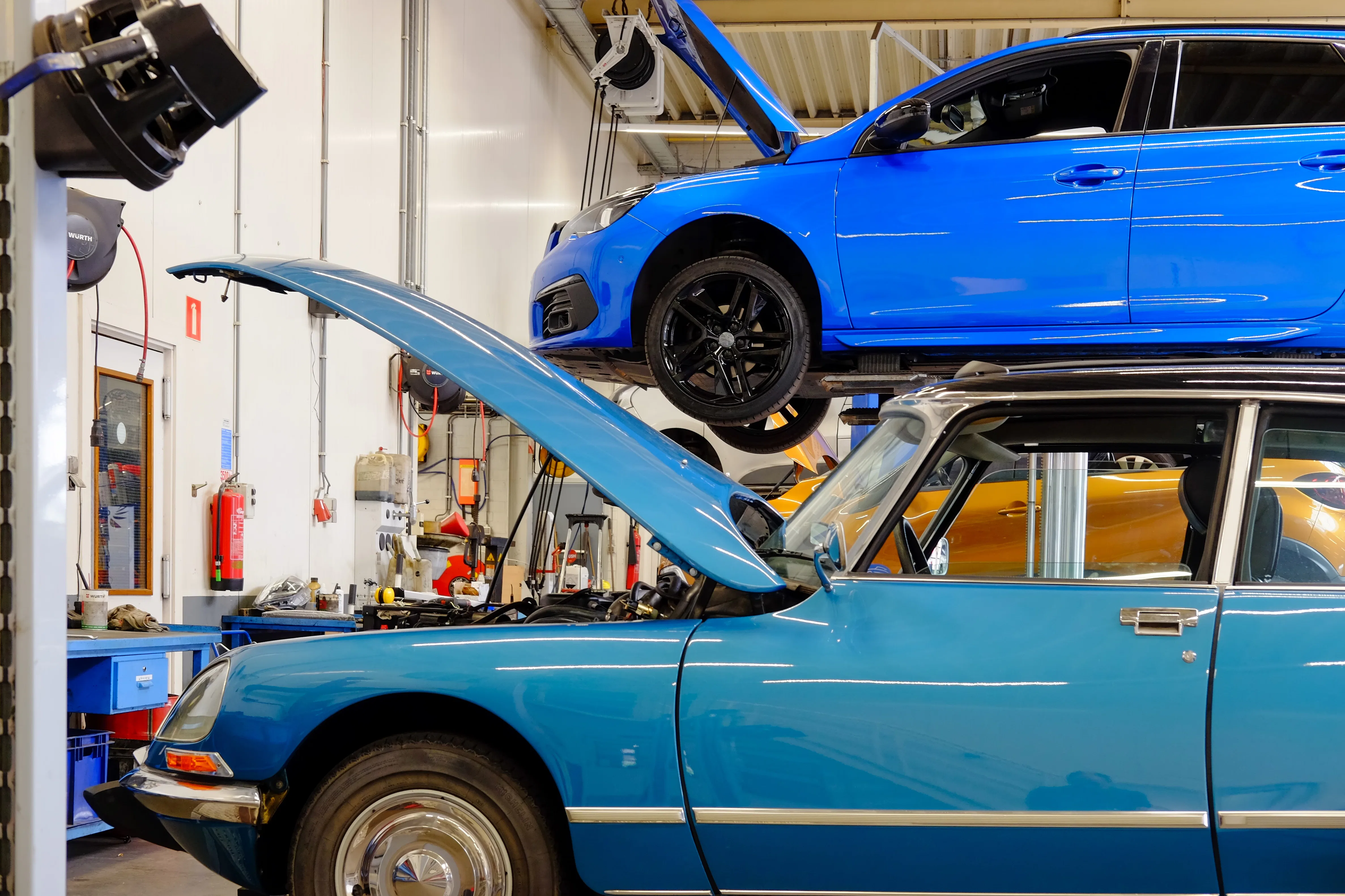 Voldoen de APK-regels ontworpen voor de onderste auto nog steeds voor de bovenste? En voor zijn opvolger? (Foto: ANP/ Hollandse Hoogte/ Tim de Voogt)