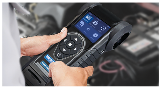 De Midtronics CPX‑900 maakt gebruik van Conductance Profiling, een methode die capaciteitsverlies opspoort bij accu's die nog wel functioneren, maar minder goed presteren. Foto: Midtronics.