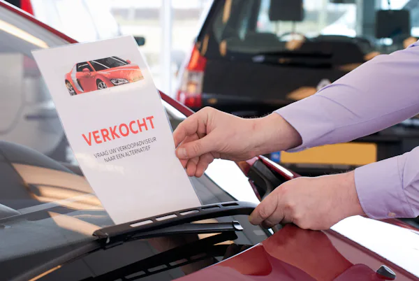 Meer autoverkopen en reparaties stuwen omzet auto-en motorbranche